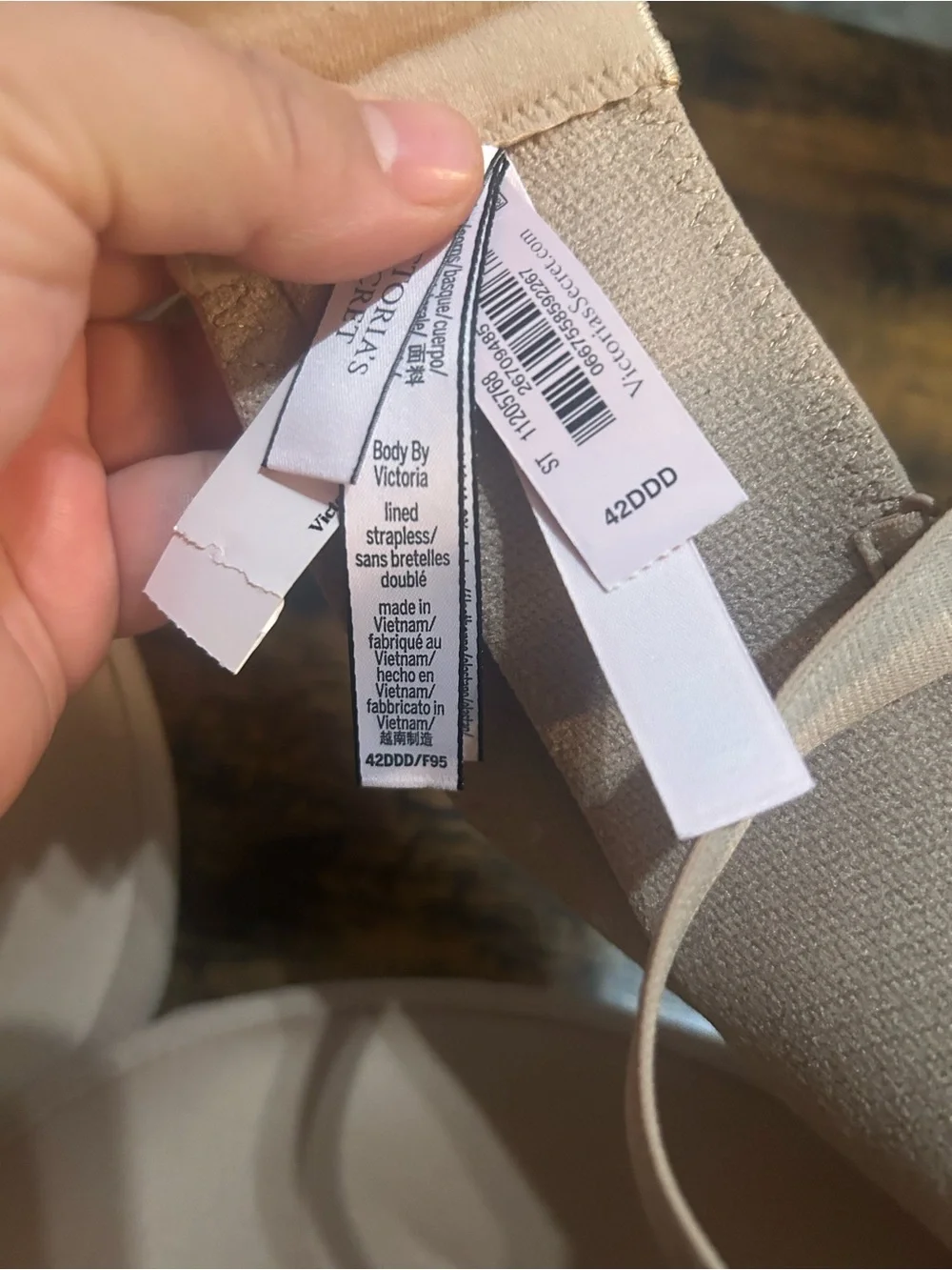 Victoria's Secret-body by Victoria-strapless